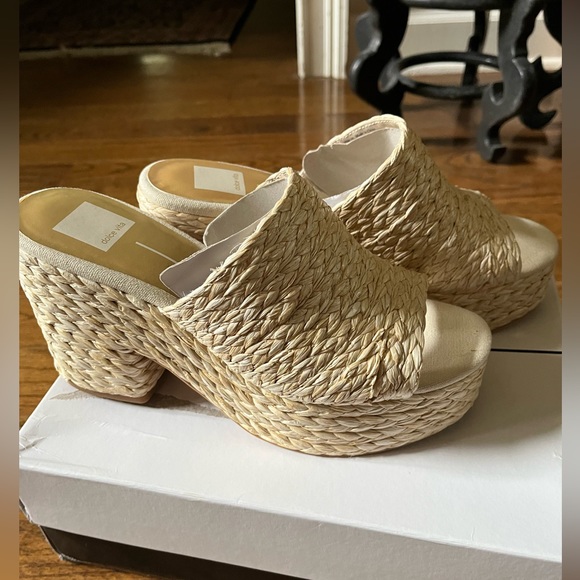 DOLCE VITA ELORA HEEL IN OFF WHITE RAFFIA - Picture 1 of 8